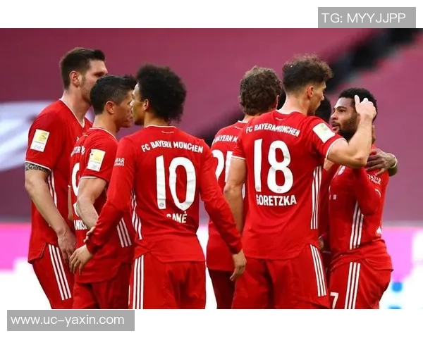 穆勒携家人共度假期现场观赛拜仁男篮圣诞前夕盛况